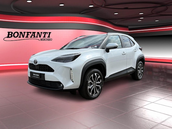 First vehicle image