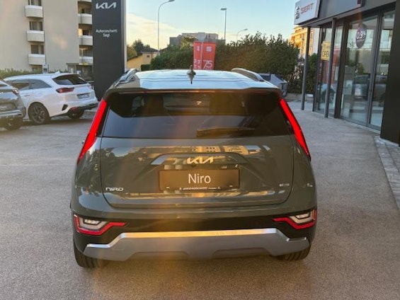 Vehicle image 2 Vehicle image 2