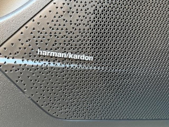 Vehicle image 4 Vehicle image 4