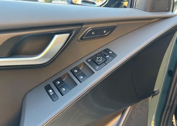 Vehicle image 5 Vehicle image 5