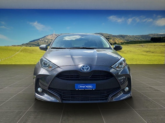 Vehicle image 7