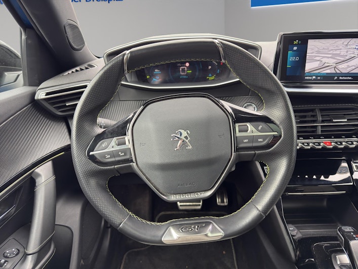 Vehicle image PEUGEOT 2008