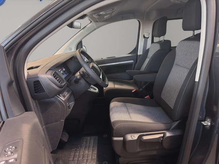 Vehicle image CITROEN SPACETOURER