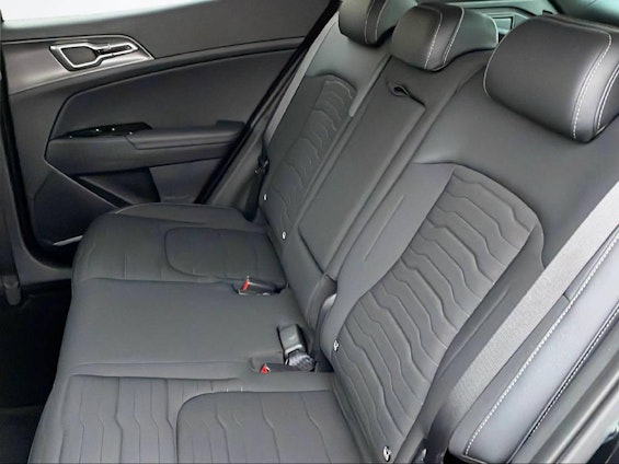 Vehicle image 7 Vehicle image 7