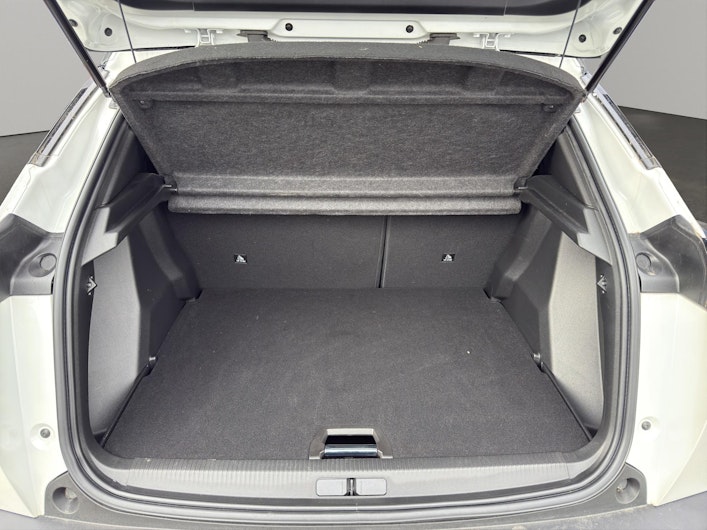 Vehicle image PEUGEOT 2008