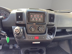 Vehicle image PEUGEOT Boxer Kaw. 435 L2H2 2.2 BlueHDi 165 S/S