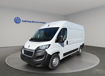 Vehicle image PEUGEOT Boxer Kaw. 435 L2H2 2.2 BlueHDi 165 S/S Vehicle image PEUGEOT Boxer Kaw. 435 L2H2 2.2 BlueHDi 165 S/S