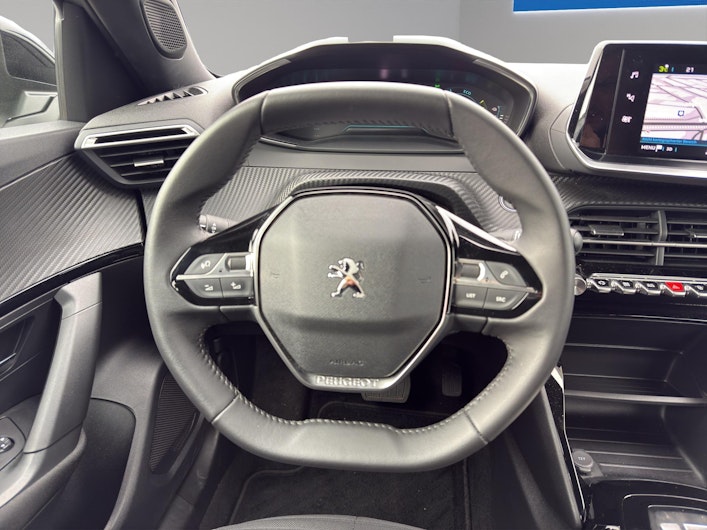 Vehicle image PEUGEOT 2008