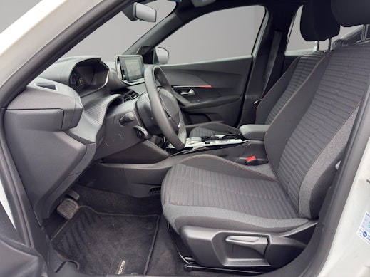 PEUGEOT 2008 e-Active Pack 1