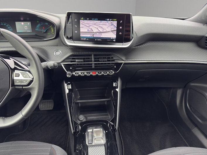 Vehicle image PEUGEOT 2008