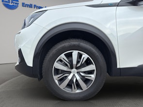 Vehicle image PEUGEOT 2008 e-Active Pack