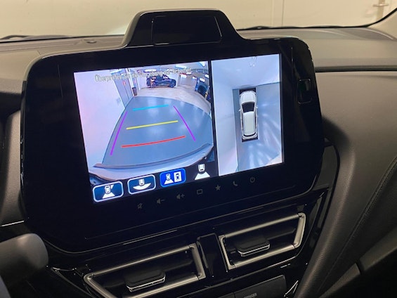 Vehicle image 6 Vehicle image 6