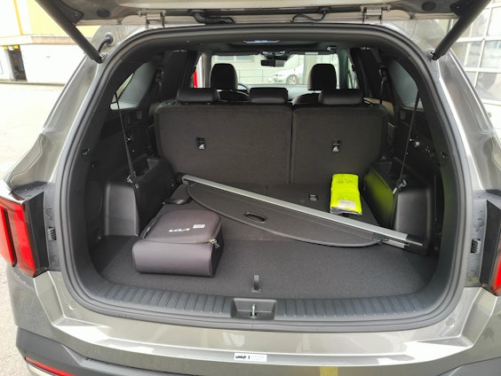 Vehicle image 17 Vehicle image 17