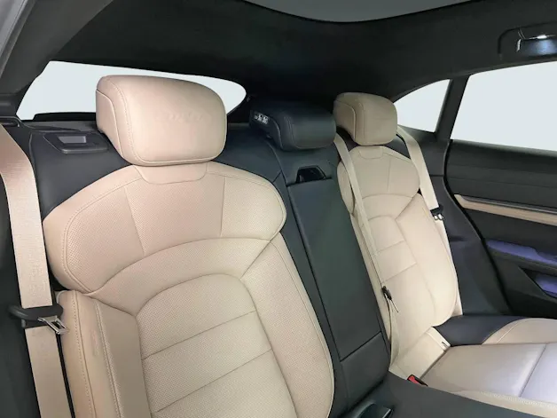 Porsche Taycan Turbo Sport Turismo