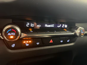 https://vehicle.imgix.net/3810539/bb454133-46e2-4105-bfd9-8b0ad4c1735f.jpg