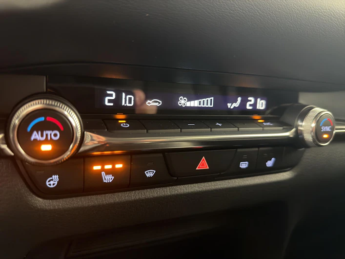 Fahrzeugbild MAZDA CX-30
