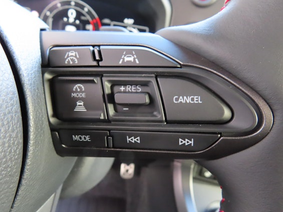 Vehicle image 28