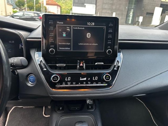 Vehicle image 10 Vehicle image 10