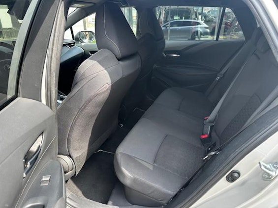 Vehicle image 15 Vehicle image 15