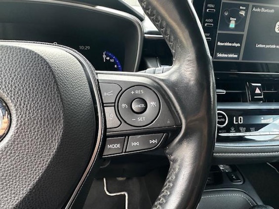 Vehicle image 13 Vehicle image 13