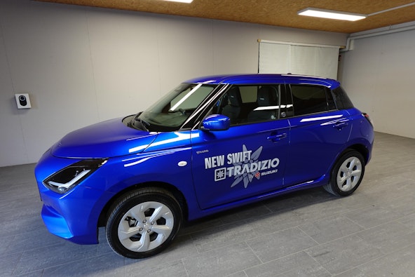 Vehicle image 35