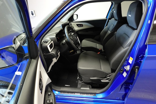 Vehicle image 38