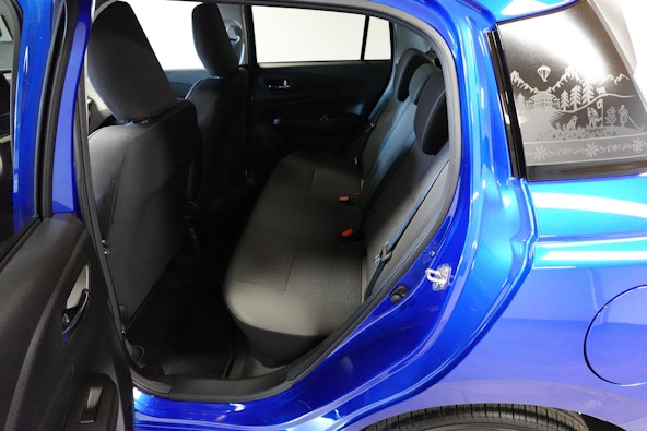 Vehicle image 18