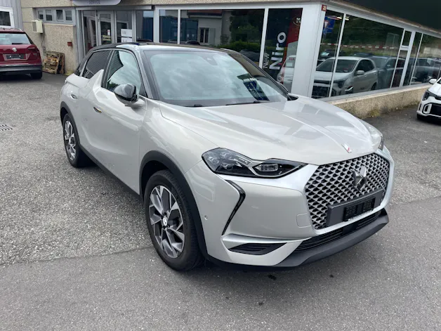DS Automobiles 3 Crossback E-Tense So Chic