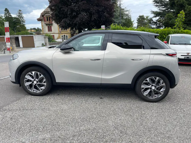 DS Automobiles 3 Crossback E-Tense So Chic