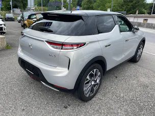 DS Automobiles 3 Crossback E-Tense So Chic