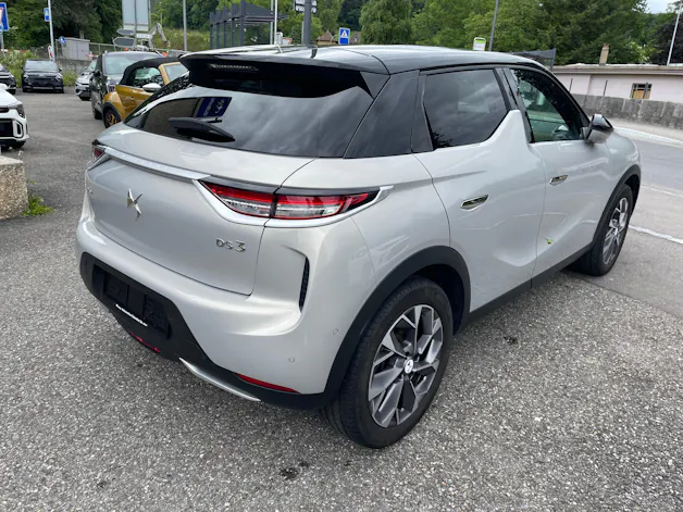 DS Automobiles 3 Crossback E-Tense So Chic