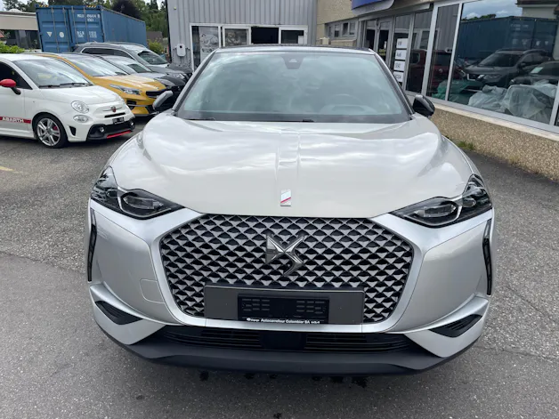 DS Automobiles 3 Crossback E-Tense So Chic