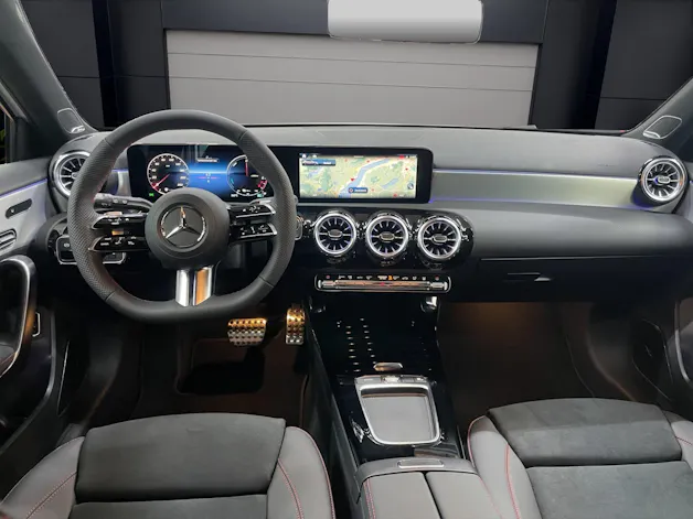 Mercedes-Benz A 250 e EQ Star AMG Line