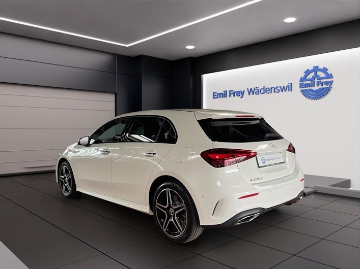 Vehicle image MERCEDES-BENZ A 250