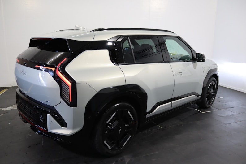 Vehicle image KIA EV3