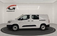 First vehicle image