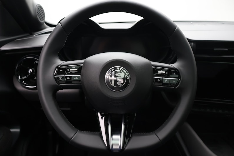 Vehicle image ALFA ROMEO JUNIOR