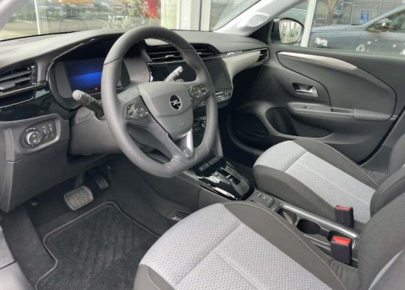 Vehicle image 5 Vehicle image 5