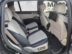 BMW X7 M50d