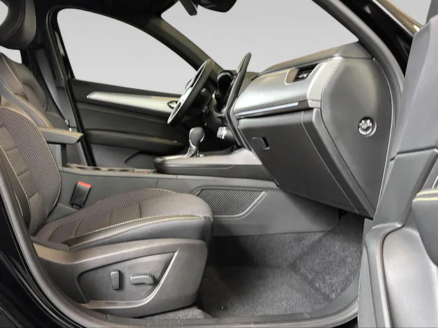 Renault ARKANA E-TECH FULL HYBRID techno145