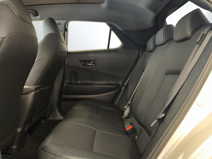 Vehicle image TOYOTA C-HR