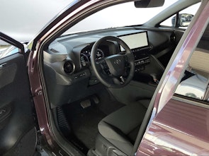 Vehicle image TOYOTA C-HR 2.0 PHEV Trend