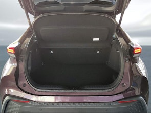 Vehicle image TOYOTA C-HR 2.0 PHEV Trend