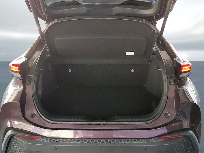 Vehicle image TOYOTA C-HR