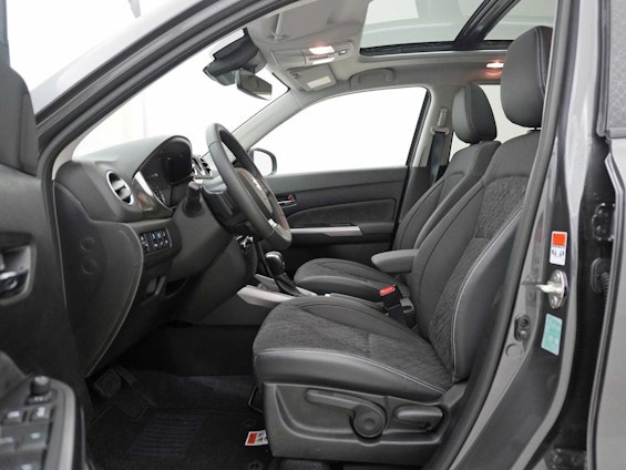 Vehicle image 6 Vehicle image 6