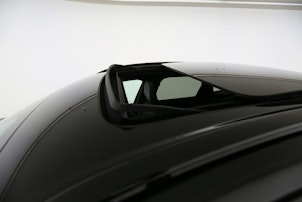 Vehicle image VOLVO XC60 2.0 T6 TE R-Design eAWD