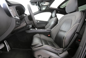 Vehicle image VOLVO XC60 2.0 T6 TE R-Design eAWD