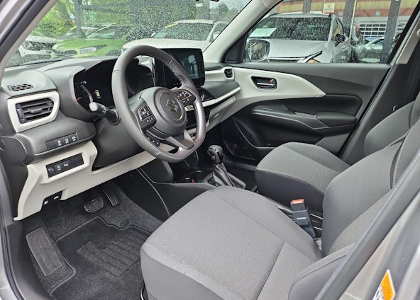 Vehicle image 4 Vehicle image 4