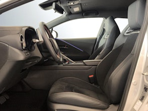 Vehicle image TOYOTA C-HR 2.0 HEV GR Sport Premiere 4x4