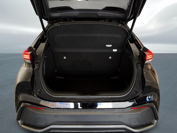 Vehicle image TOYOTA C-HR